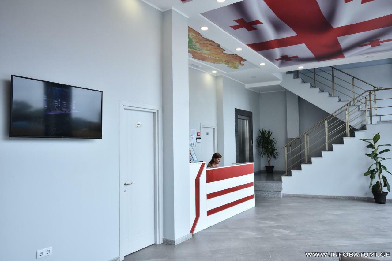 Hotel royal georgia Batoemi Buitenkant foto